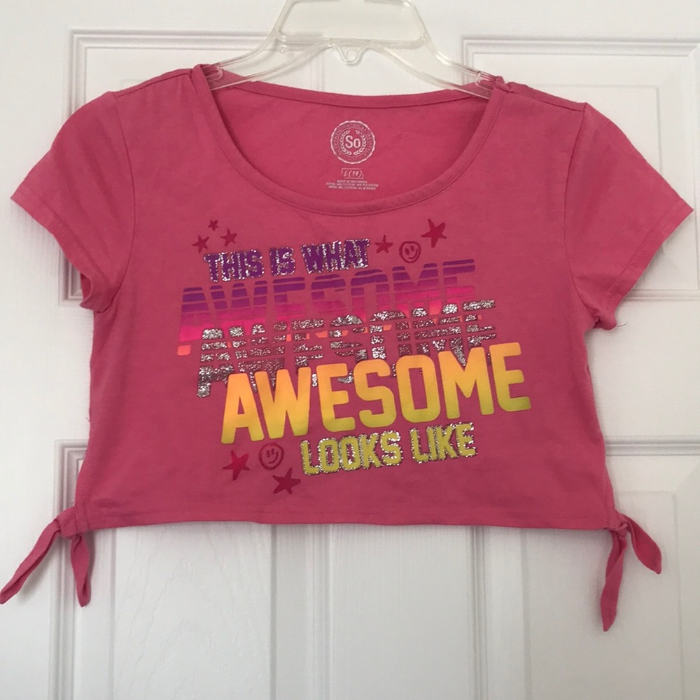 😃SO- THIS IS WHAT AWESOME LOOKS LIKE CROP TOP😃
